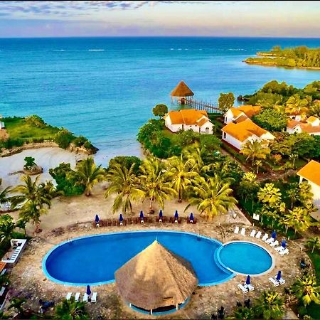 Azao Resort & Spa Pongwe Luaran gambar