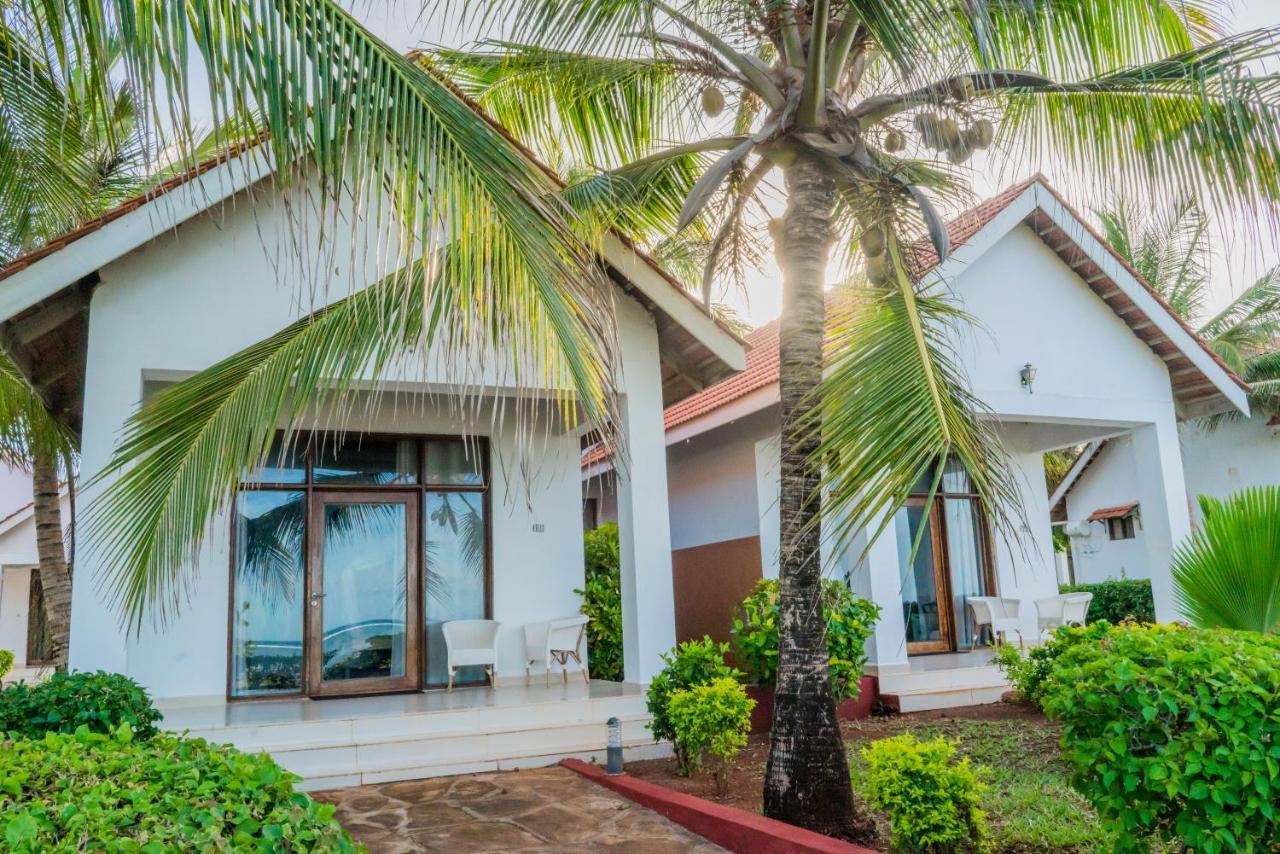 Azao Resort & Spa Pongwe Luaran gambar