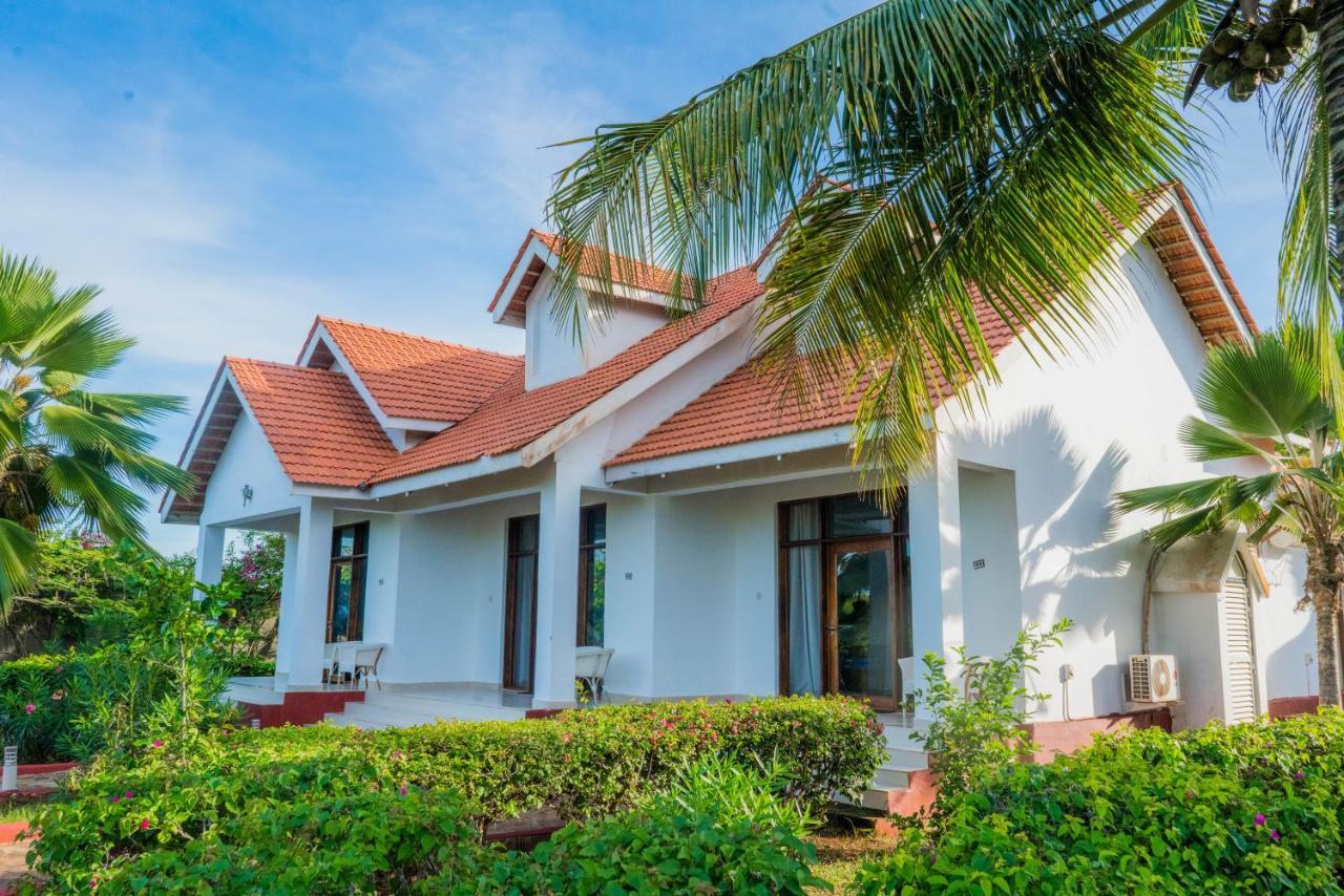Azao Resort & Spa Pongwe Luaran gambar