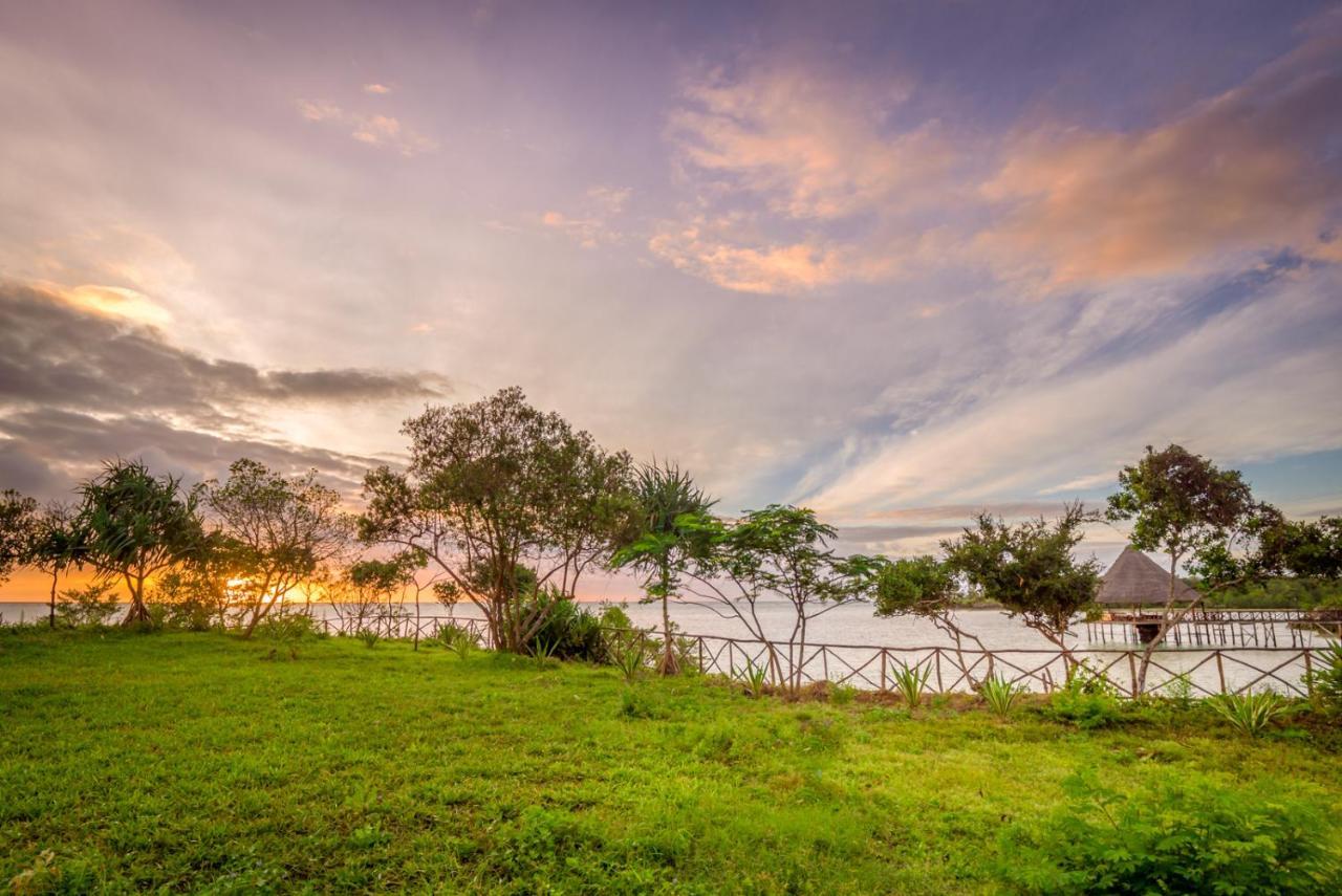 Azao Resort & Spa Pongwe Luaran gambar