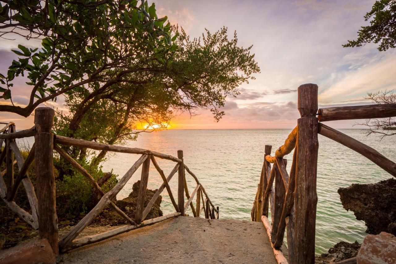 Azao Resort & Spa Pongwe Luaran gambar